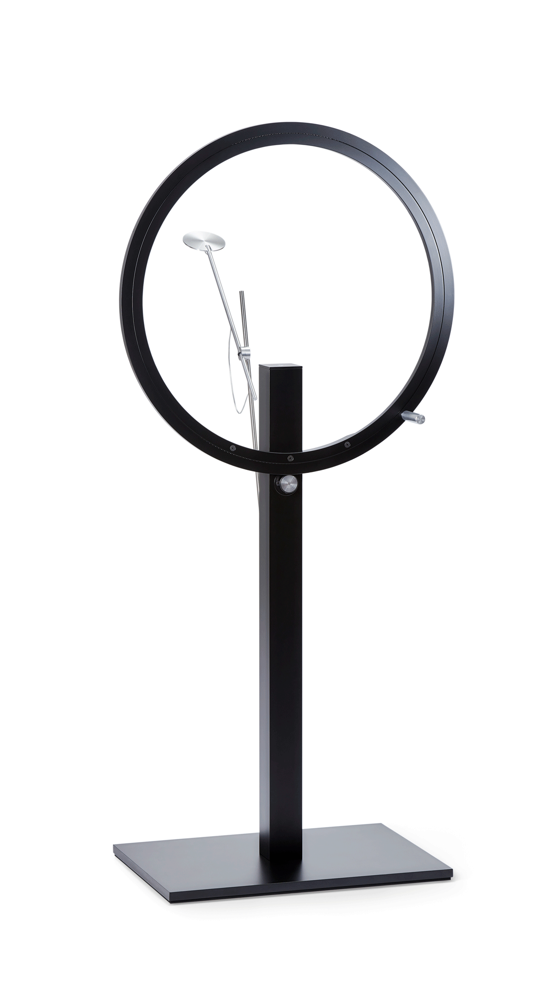 Productphotography, Design lamp Q by Fabian Lovich