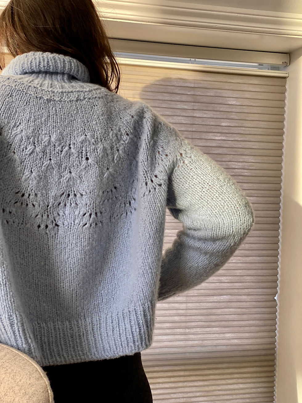 Thumbnail: The Daylight pullover English