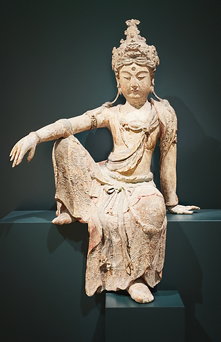 Left: Guanyin, the Chinese Buddhist deity, in “royal-ease” pose, ca. 1250. The name means “The one who perceives the sounds of the world.” Guanyin is somebody who achieved enlightenment, but who actually decided to stay on Earth to help others try to achieve it. Right: George Washington at the Battle of Princeton, 1783-84 by Charles Willson Peale (1741– 1827; born Chester, MD; died Philadelphia, PA), Oil on canvas. Princeton University, commissioned by the trustees.