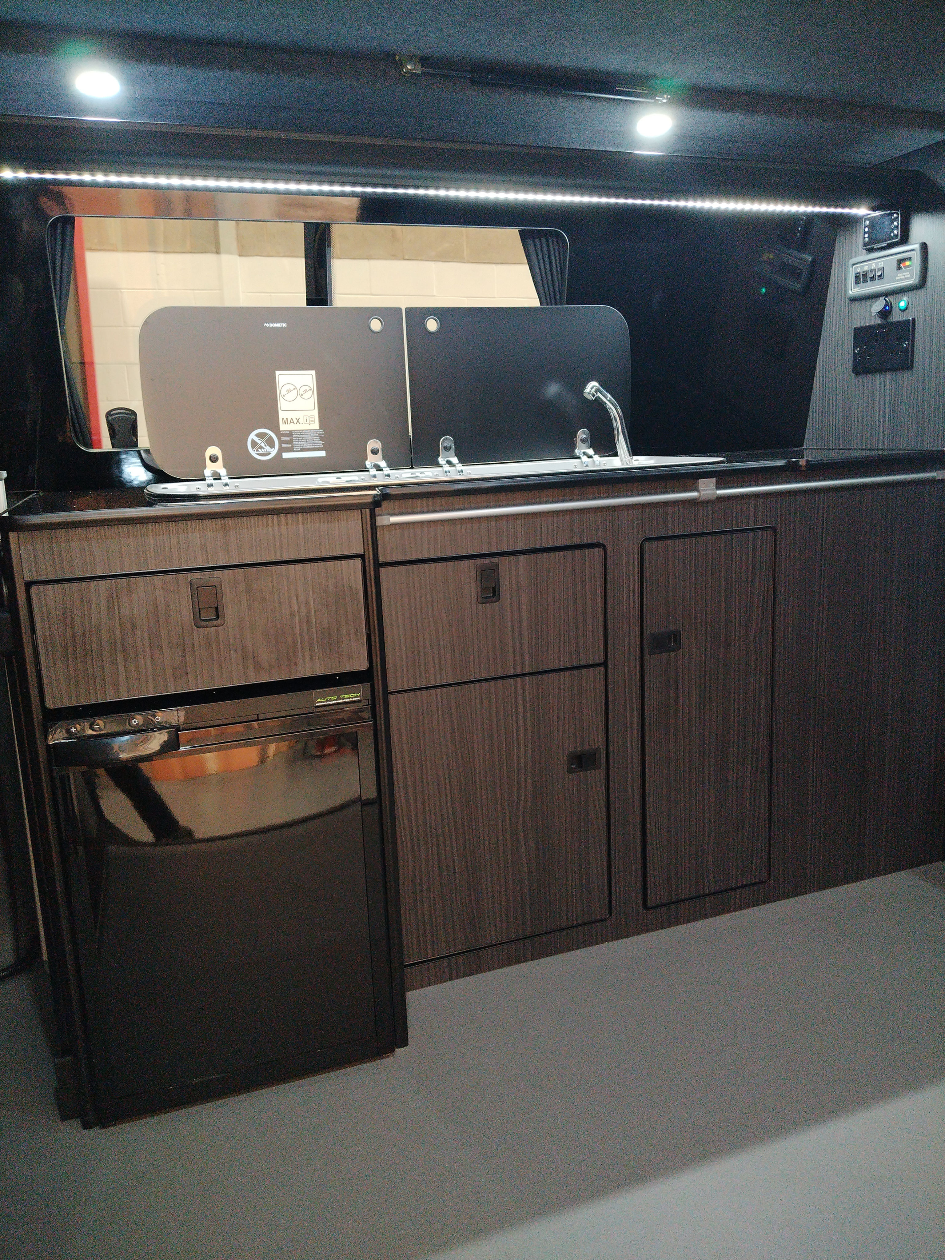 Alpicool LG AT50 Compressor 50 Litre Fridge Freezer 12v & 24v DC