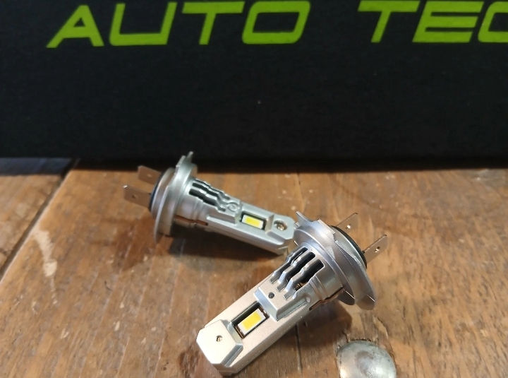Thumbnail: AUXITO H7 LED Headlight Bulbs 200w 6500k Xennon White Canbus Free VW Caddy