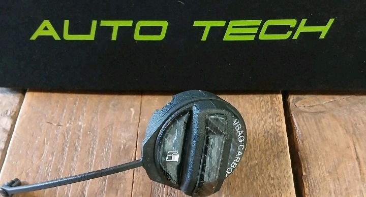 Thumbnail: VW  T5/ T5.1 /T6/ T6.1 / Caddy FUEL FILLER CAP with Strap Real Carbon Fibre 