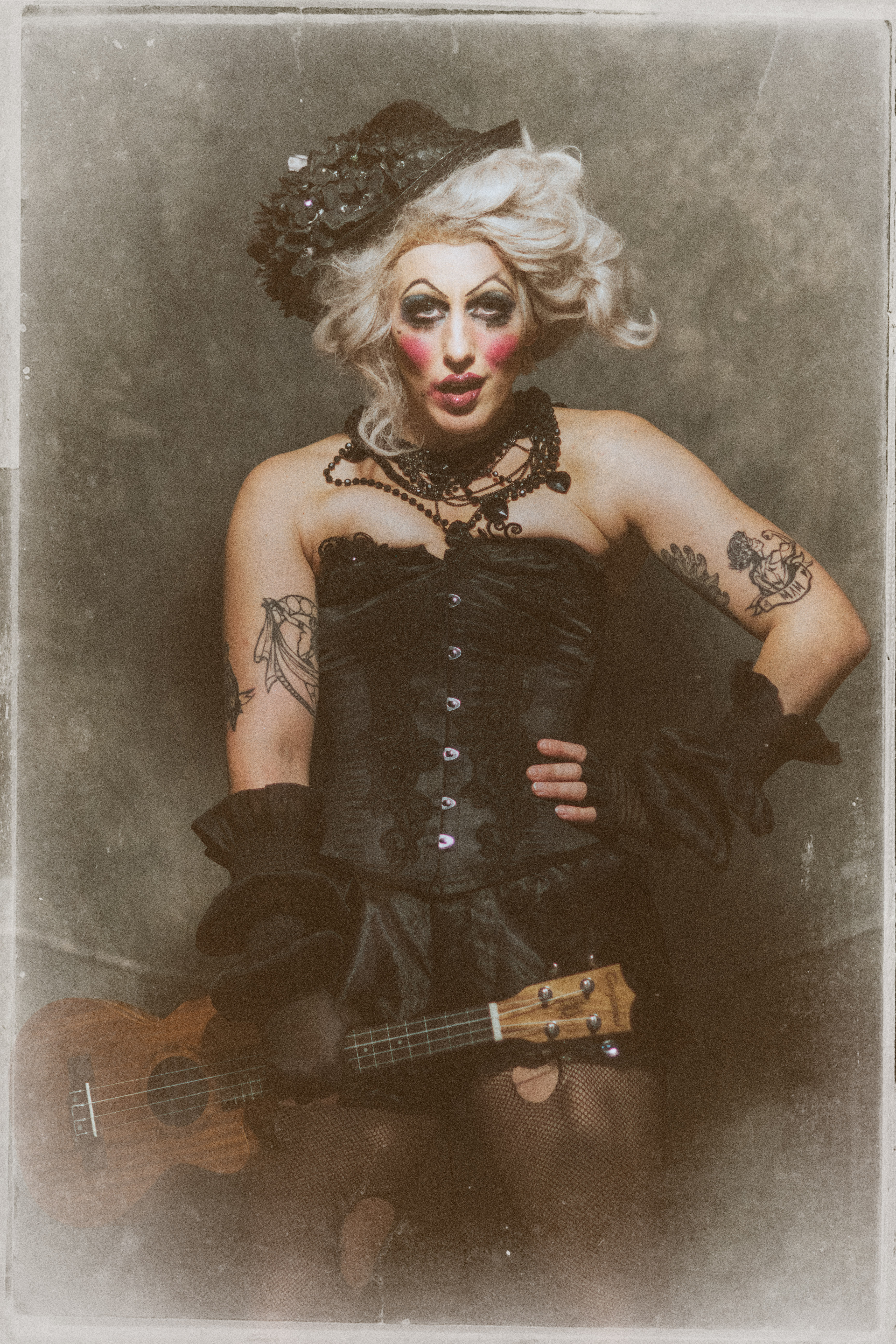 Aunty Mae by Scott Chalmers (3)