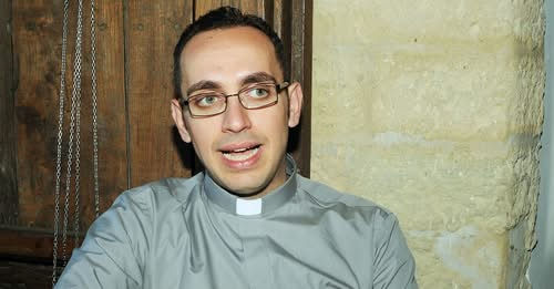 Don Rugolo ha stuprato ma perché era malato.