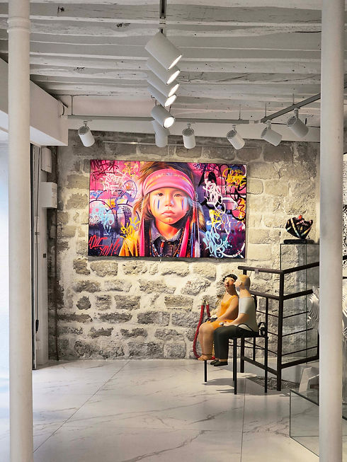Visit Vincent Bardou’s online art gallery for unique urban-inspired works. Blending street art and contemporary styles, these pieces evoke vibrant pop culture icons.