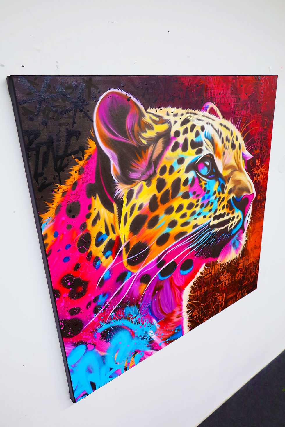 Thumbnail: Peinture panthère à l’huile sur toile. Street art urbain et pop art coloré. Vincent Bardou artiste contemporain.