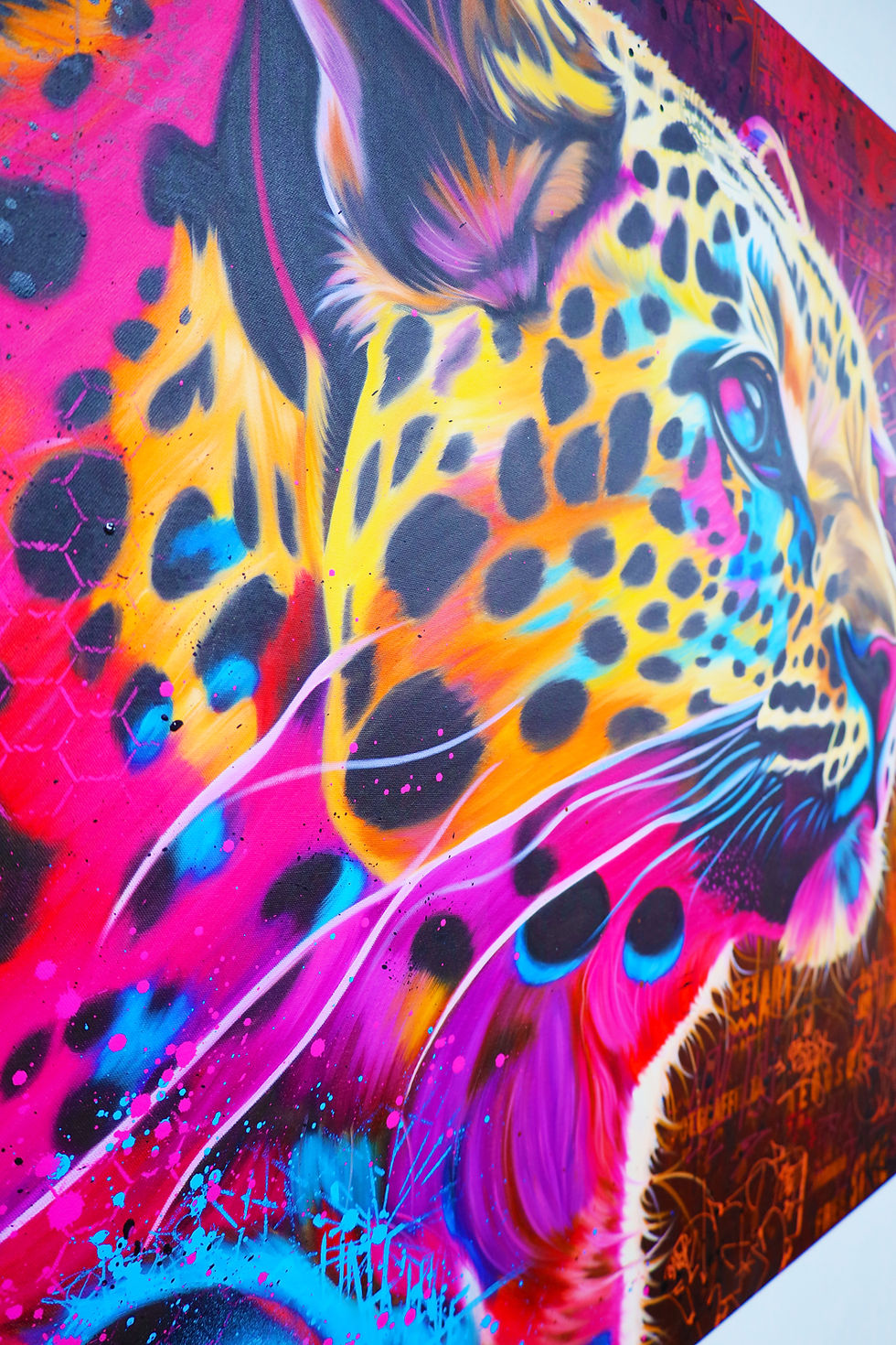 Miniature : Tableau animal sauvage graffiti. Panthère réaliste en peinture à l’huile. Toile pop art signée Vincent Bardou.
