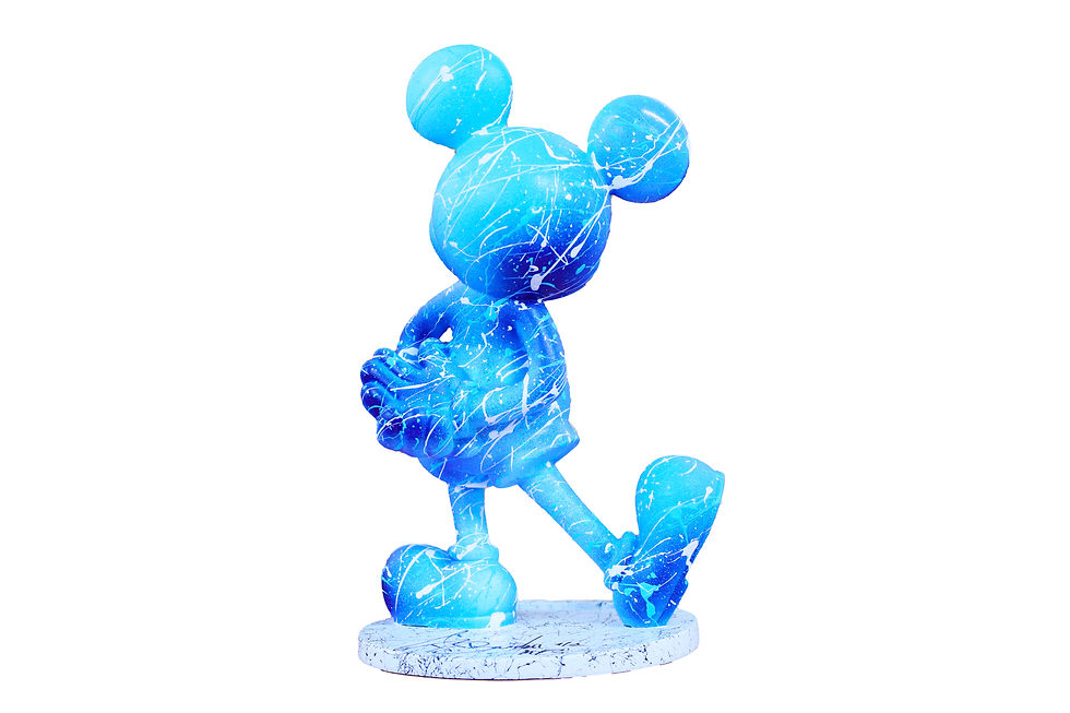 Miniatura: Décoration intérieure Disney : sculpture Mickey Mouse design en résine. Couleur bleue pop art, œuvre par Vincent Bardou.