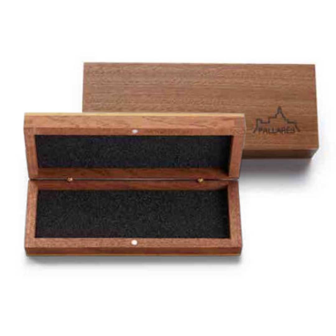 Wooden box for Pallarès folding knife