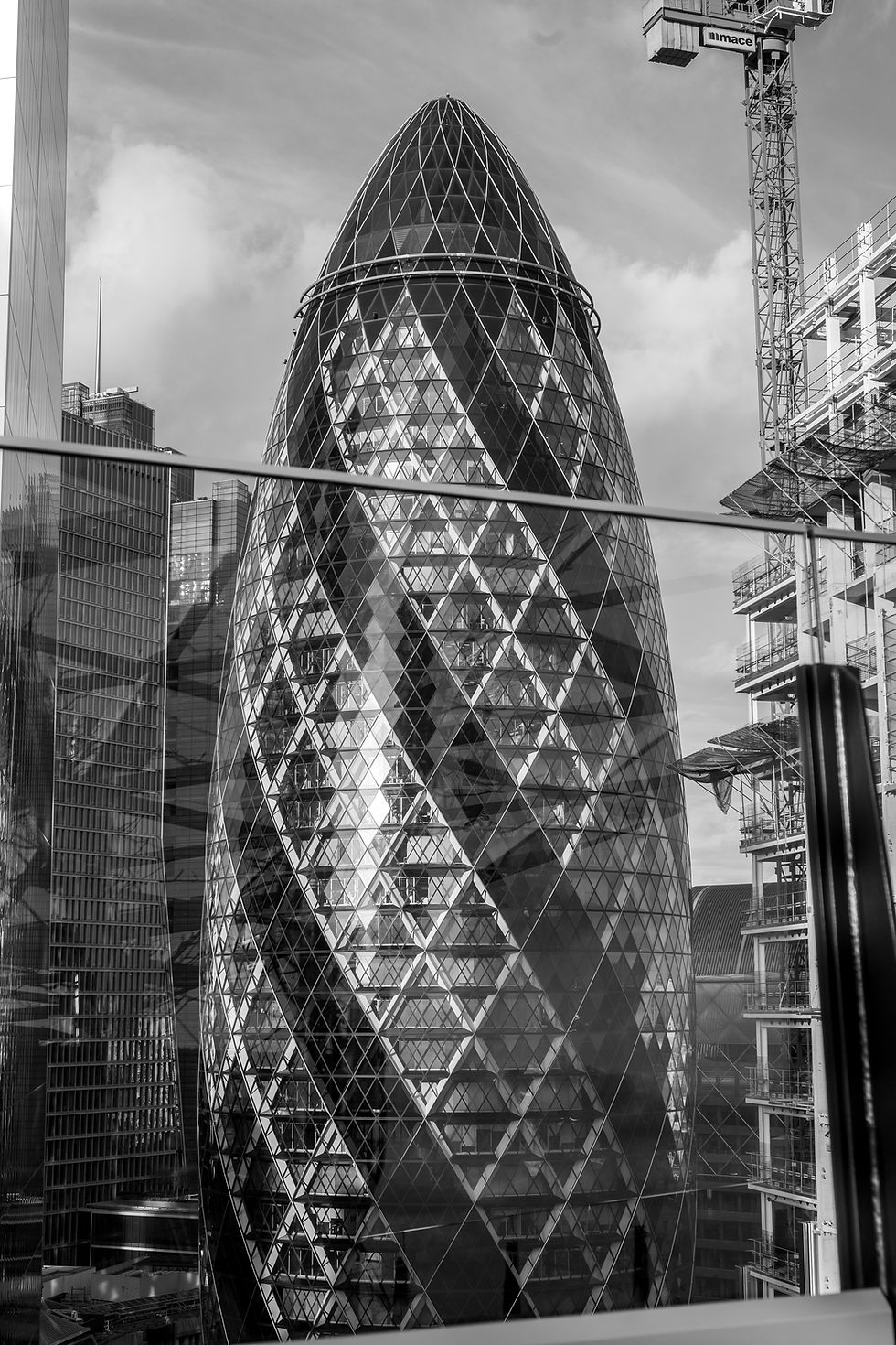 Norman Foster: A Visionary in Modern Architecture
