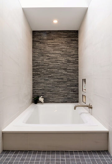 USE AS MAIN BATHROOM PICTURE_edited.jpg
