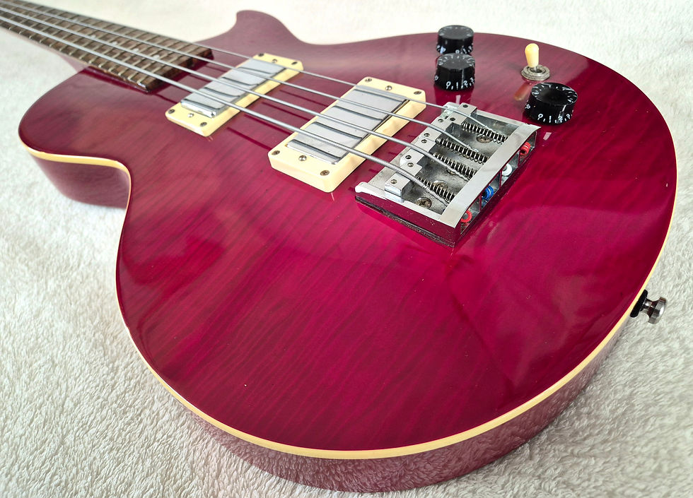 Thumbnail: Tokai Love Rock Les Paul Bass