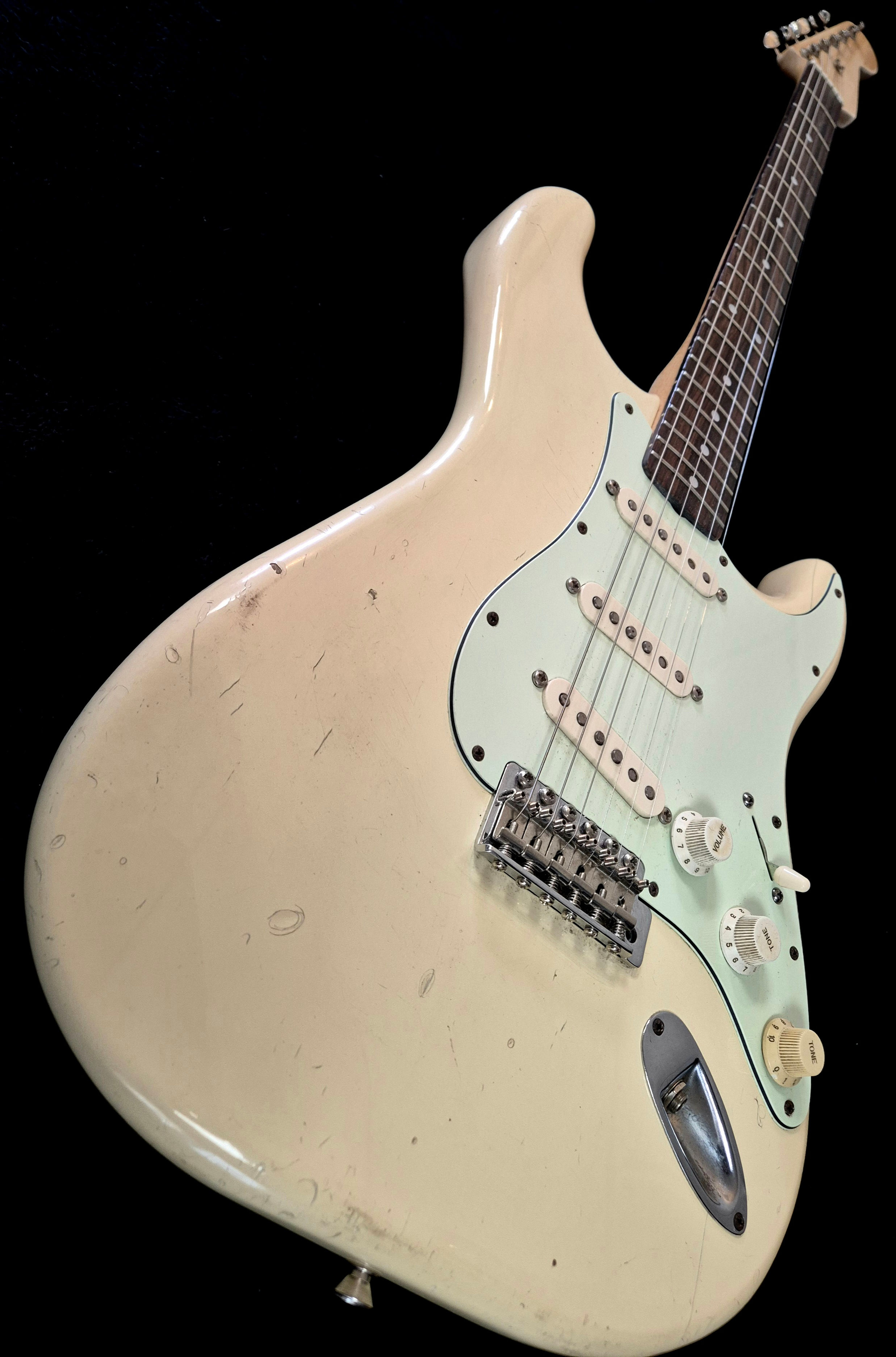 Roadworn 1970s Vintage Stratocaster Aged White 