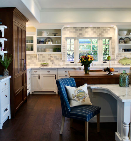 Stunning traditional lake house kitchen design.