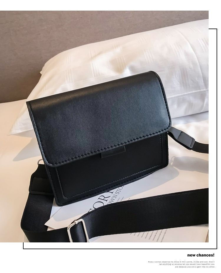 Thumbnail: , Chelsea Signature Crossbody Bag