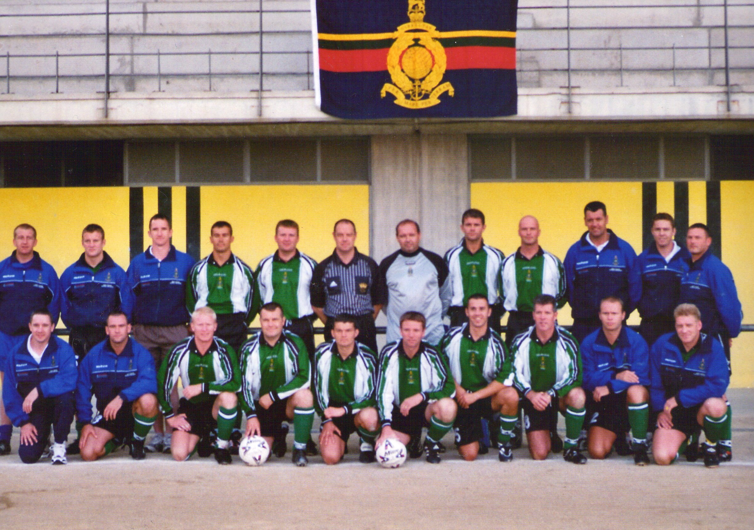 2001 RMFA Spain tour team phot