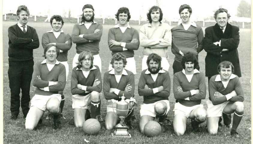 1972-73 Wadebrige Town.jpg