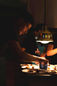 Chef Rui do Euskalduna Studio a empratar durante o evento Finos & Friends no Restaurante Foco Leiria