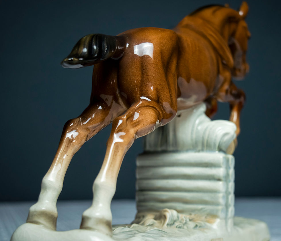 Miniatura: Cavalo em Porcelana Japonês
