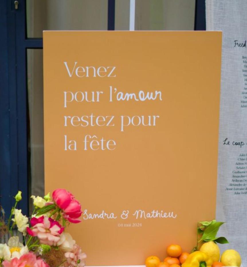 Panneau "Venez pour l'amour, restez pour la fête"