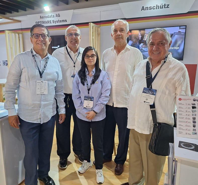 Equipo Polmarine Colombiamar 2025.jpeg