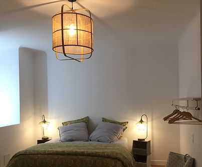 grand lit chambre RDC