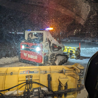 Professional snow and ice management services by Xtraordinaire Landscapes in Morris, Manitoba