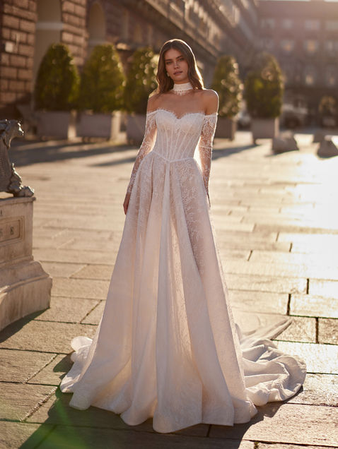 A-Linien Brautkleid mit Korsage und Chantilly-Spitze