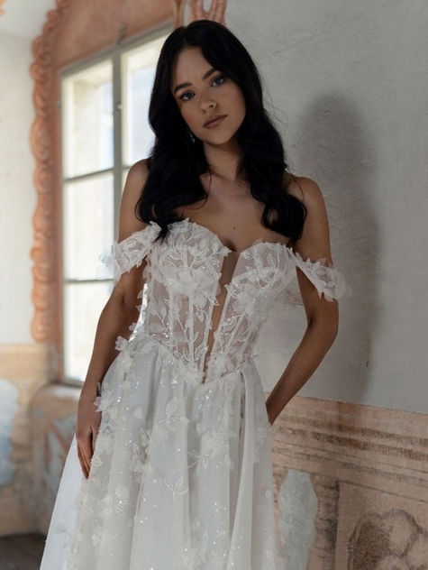 Brautkleid Mona von Agnieszka Swiatly