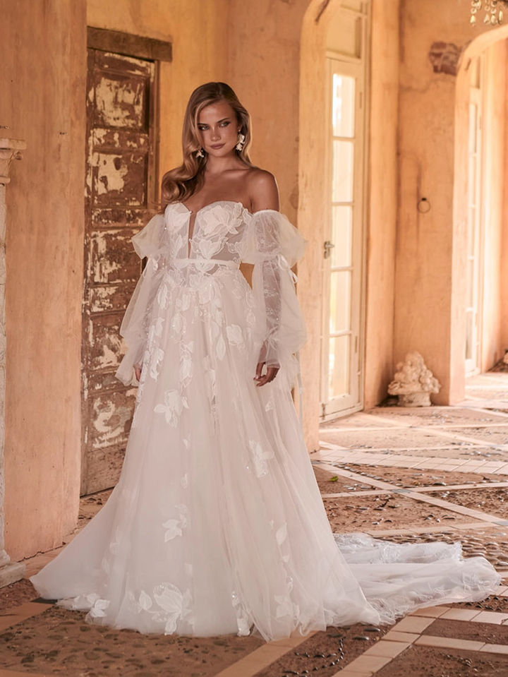 Romantisches Brautkleid Walker von MadiLane - Brautmode Zürich