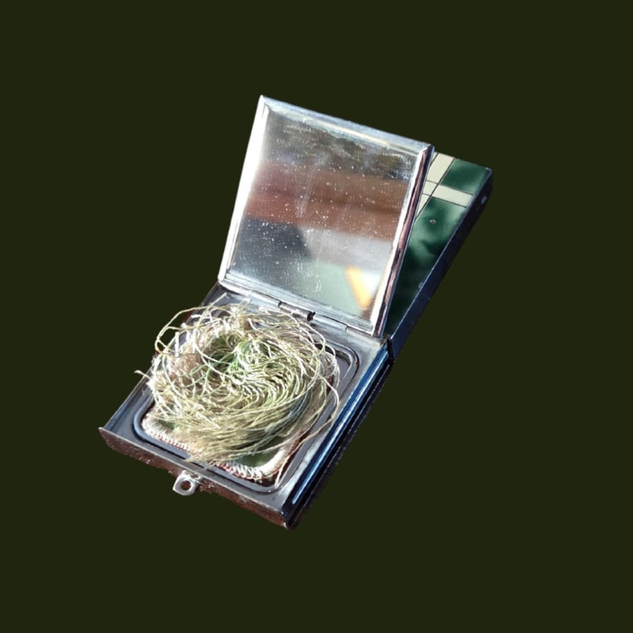 Vintage early 20th century 1920s art deco enamel compact