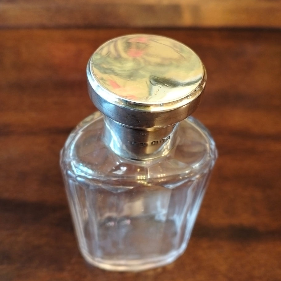 Antique 1907 Edwardian silver top Birmingham hallmark perfume or cologne bottle