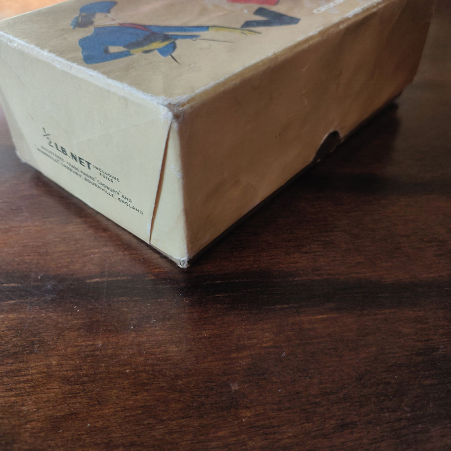 Vintage 1950s Cadburys Vogue chocolate box incredibly over 70 years old!