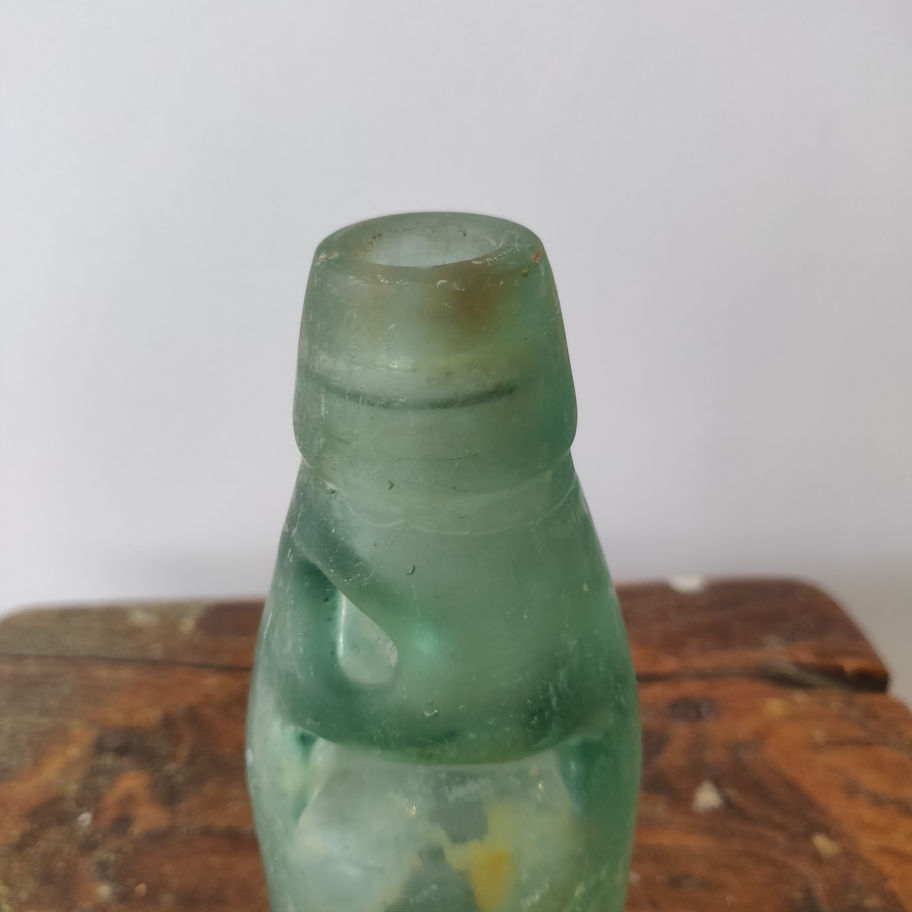 Antique early 20th century codd glass bottle with original stopper amazing!!