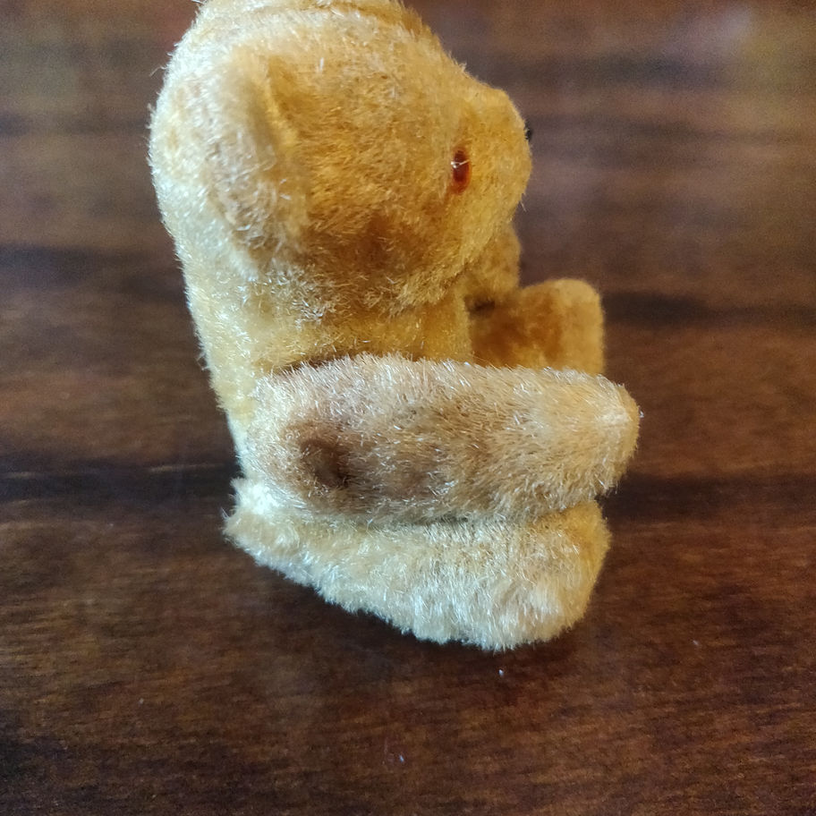 Vintage 1930s /40s possibly schuco piccolo bear jointed arms and legs very cute!