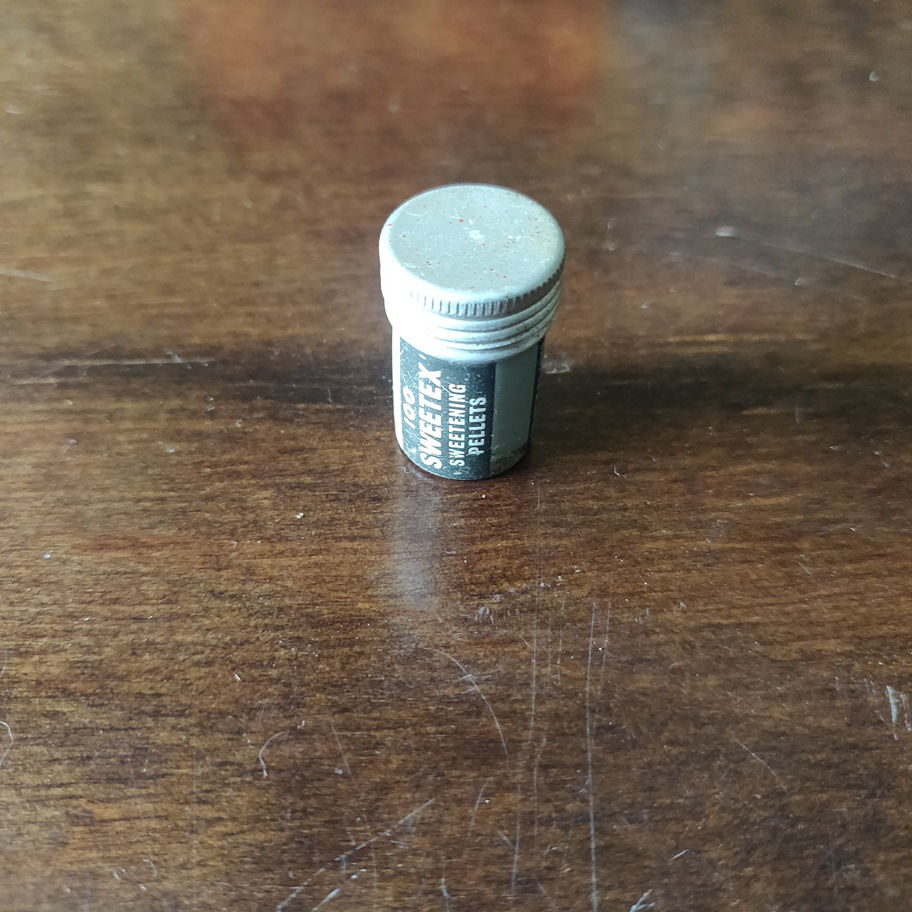 Vintage mid century sweetex small aluminium container