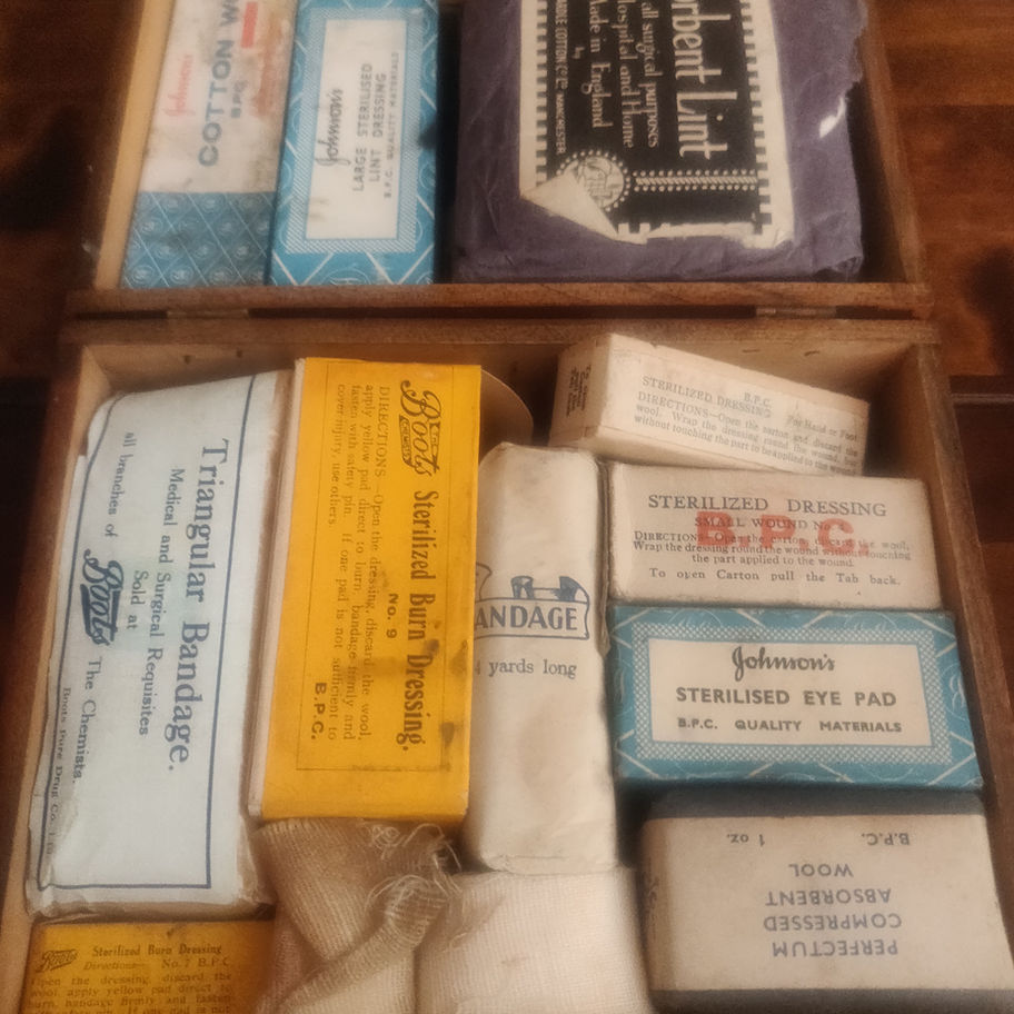 Vintage 1950s boots the chemist home first aid kit in original box with contents