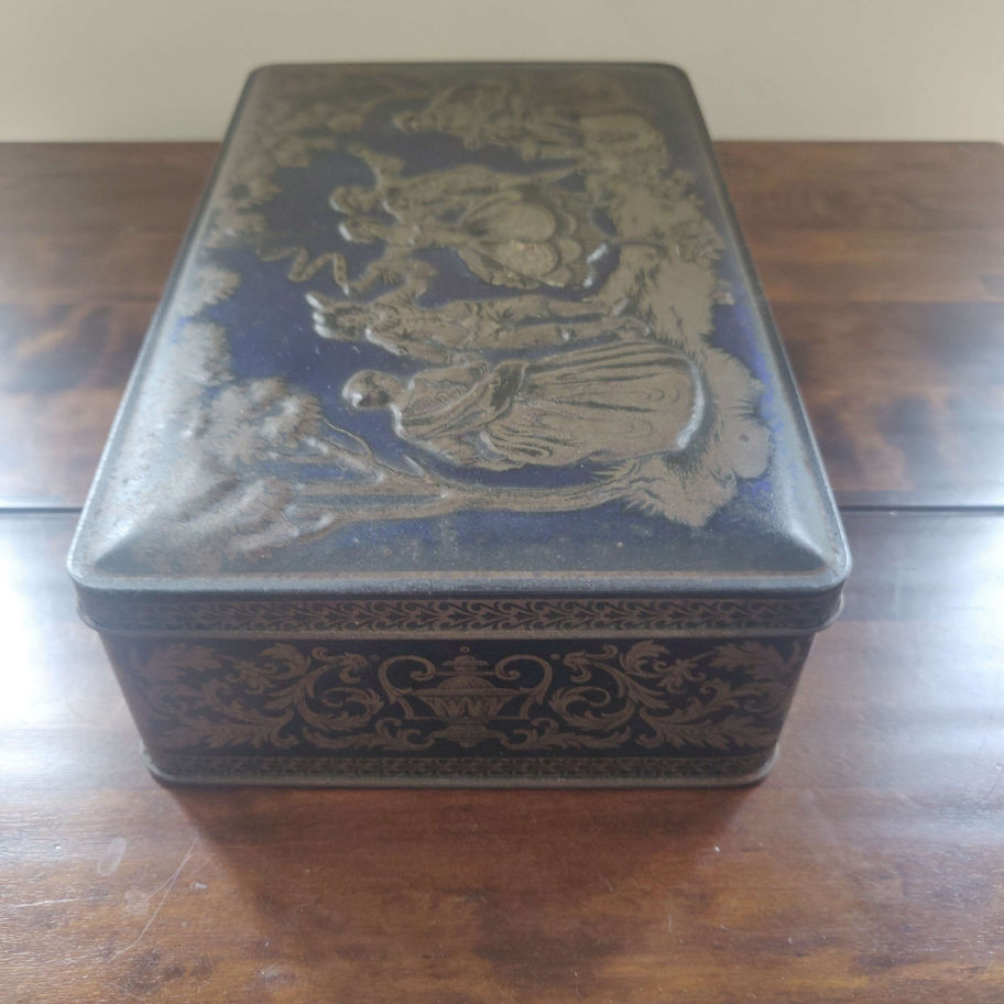 Vintage callard & bowsers confectionery tin