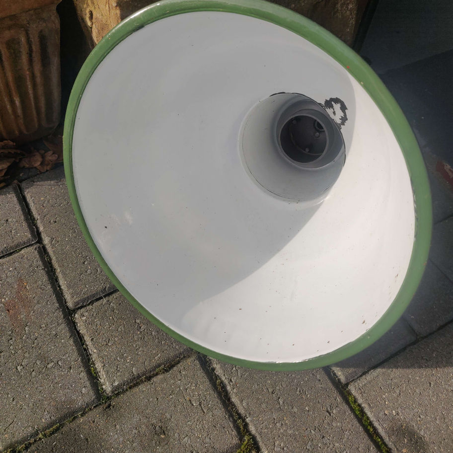 Vintage probably 1940s /50s enamel industrial shade original not reproduction!