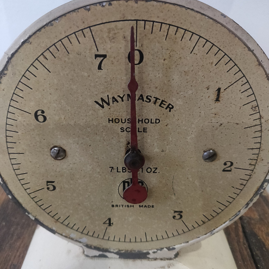 Vintage Waymaster household kitchen scale with original enamel tray