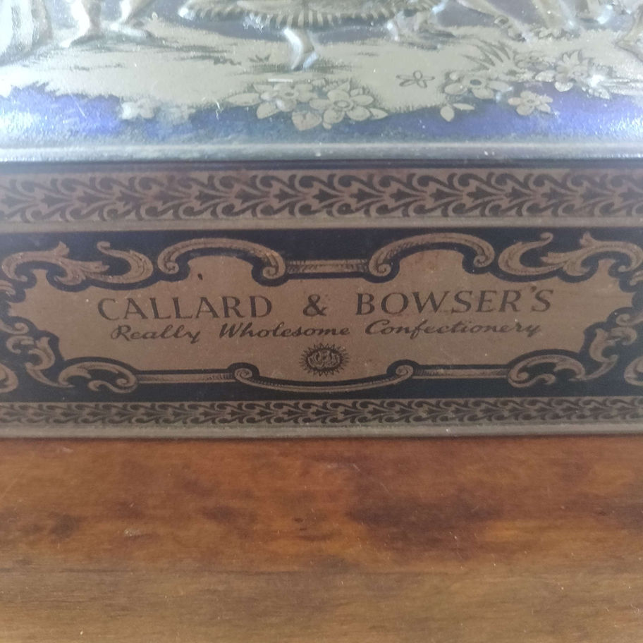 Vintage callard & bowsers confectionery tin