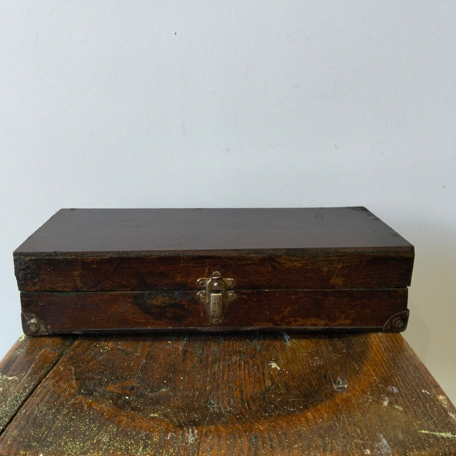 Vintage Wooden possibly mahogany Storage Box with Green Felt Interior