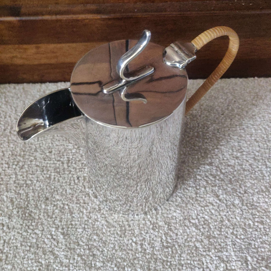 Antique 1921 walker and hall silver plate small coffee jug nice clear Hallmarks