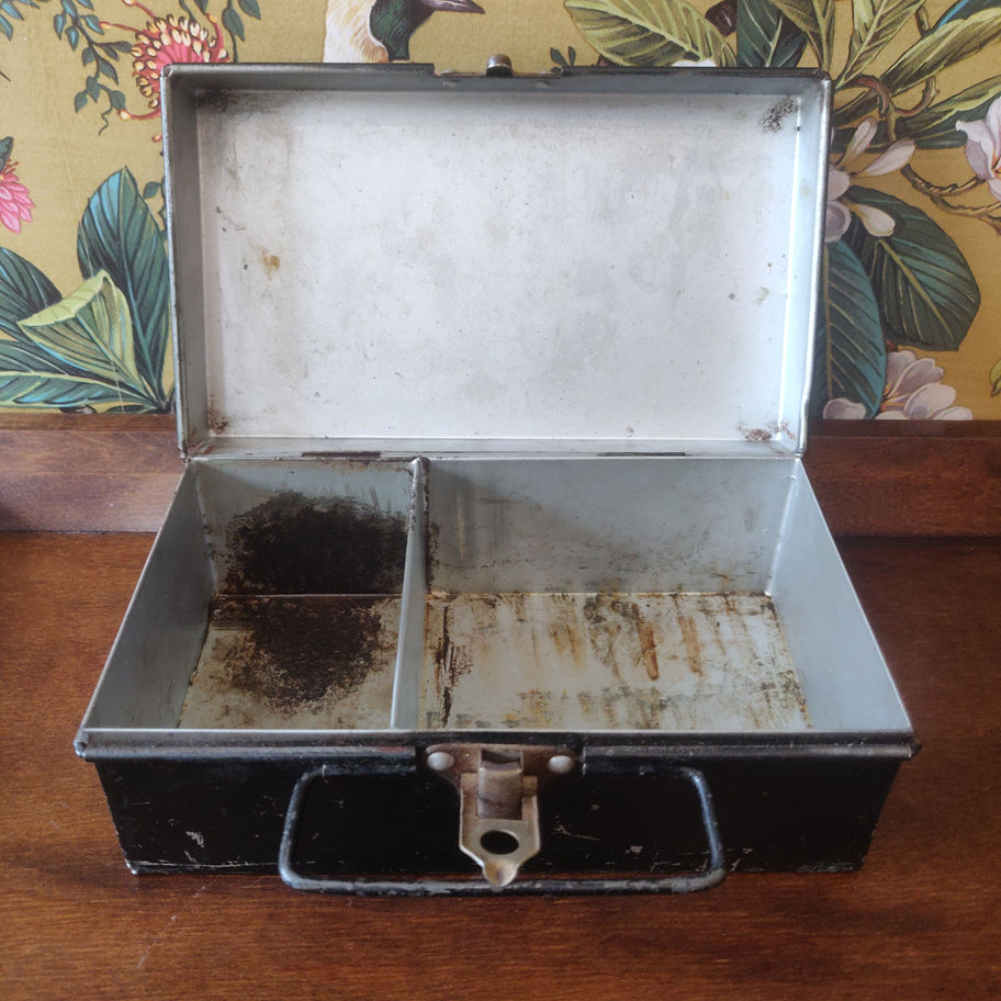 Antique early 20th or late 19th century metal first aid box with handle