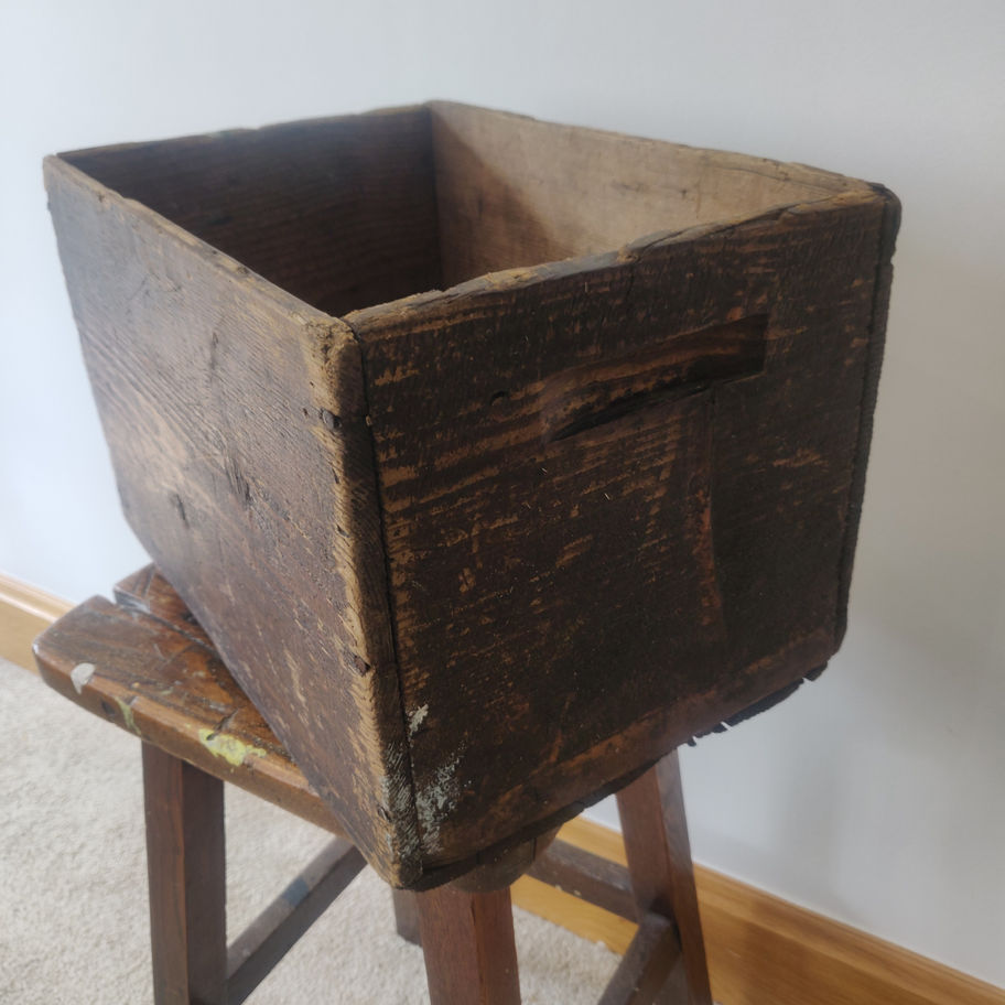 Antique early 20th century oak crate original not reproduction!!!