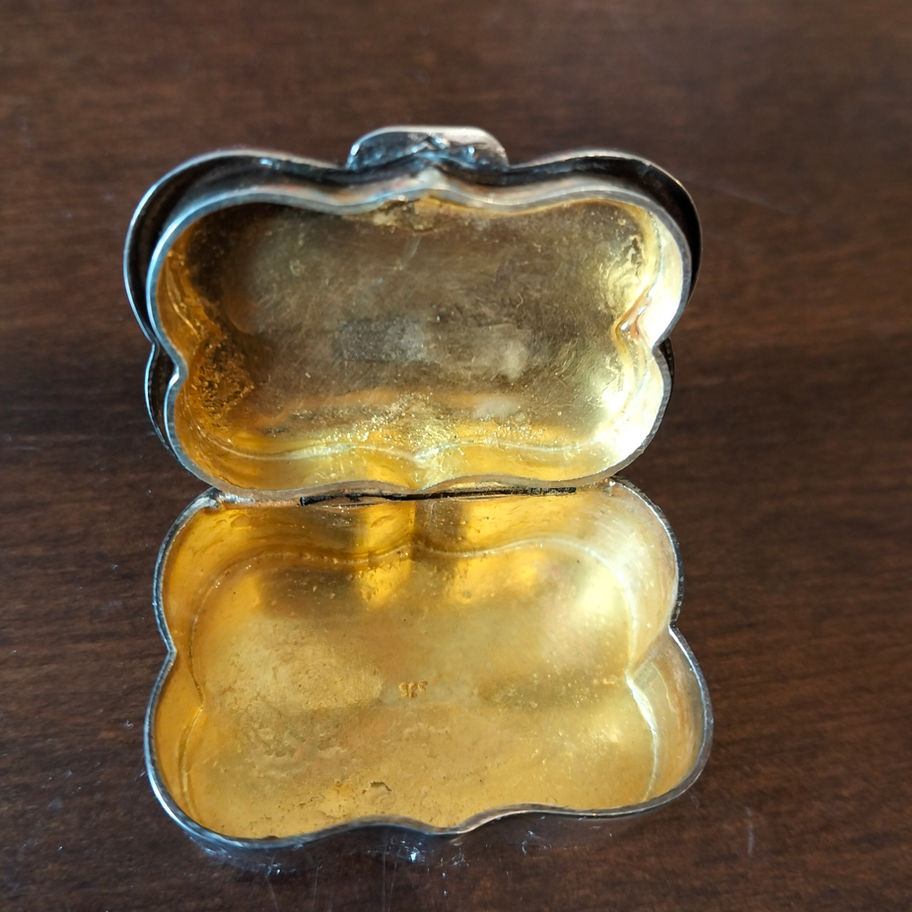 Vintage Mid-20th Century Chester Sterling Silver Gilt Interior Pill Box