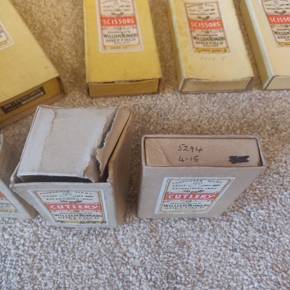 Miniatyrbild: Vintage collection of 28 various size and condition William Rodgers empty boxes 