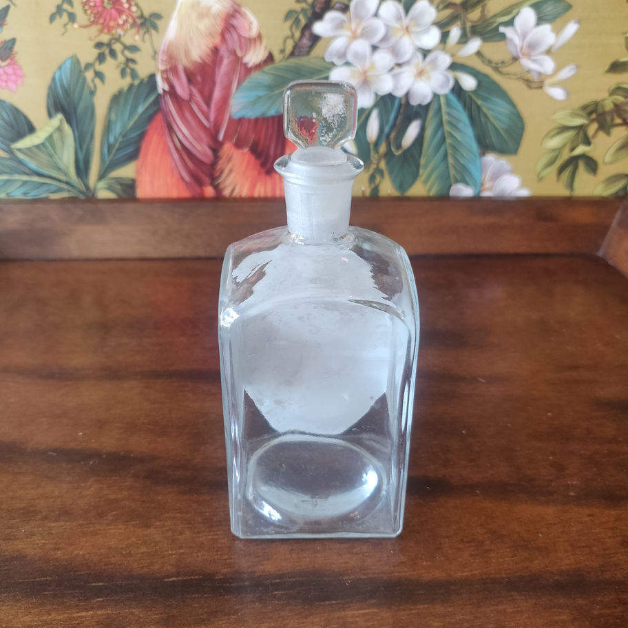 Vintage French eau de cologne perfume bottle with original glass stopper