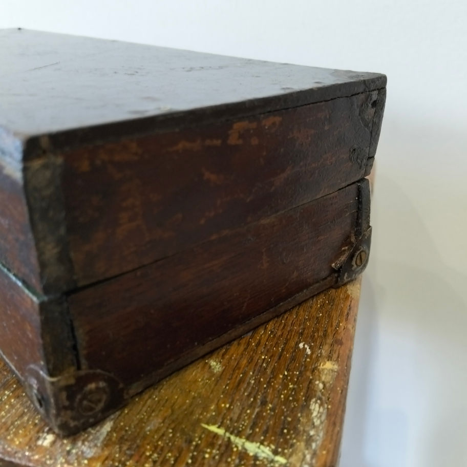 Vintage Wooden possibly mahogany Storage Box with Green Felt Interior