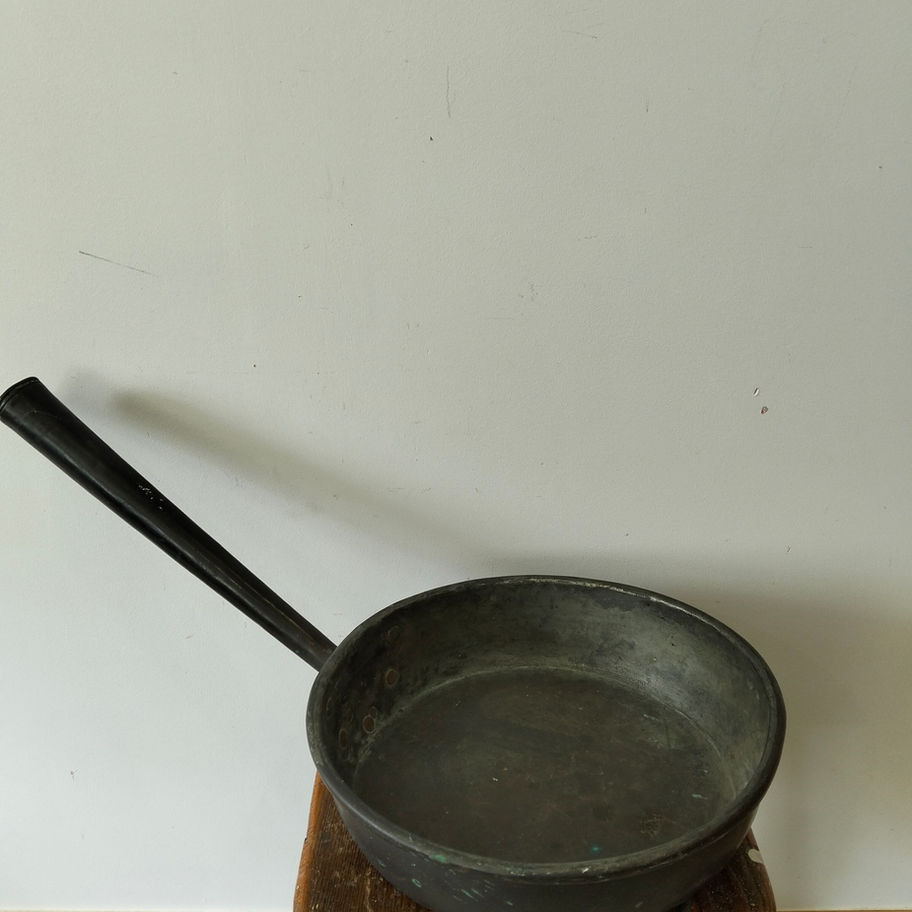 Antique Victorian early 19th late 20th century Copper Saucepan with Long handle
